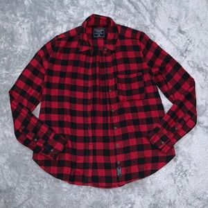 NWOT Abercrombie & Fitch Red and Black Buffalo Check Flannel